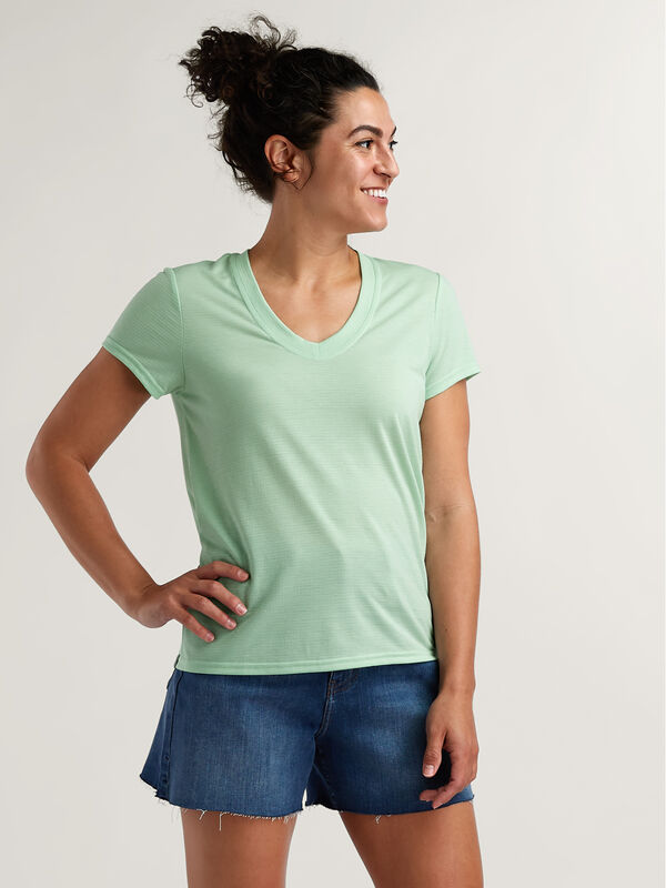 Quick-Drying V Neck Tee: Fast Forward