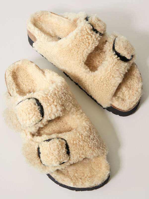 Birkenstock Women&rsquo;s Arizona Platform Shearling Sandals