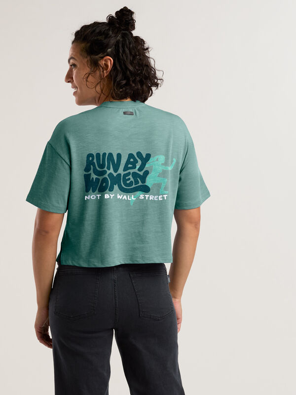 Women&rsquo;s Jett Long Sleeve Quick-Dry Graphic Tee | Title Nine